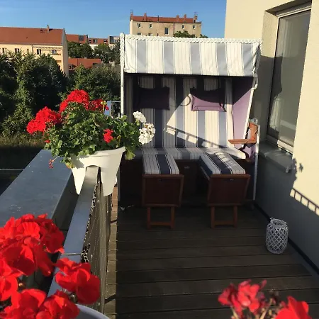 Homestay In Babelsberg Ein Ganzes Dachgeschoss Mit Sonnenterrasse In Unserem Haus! *
