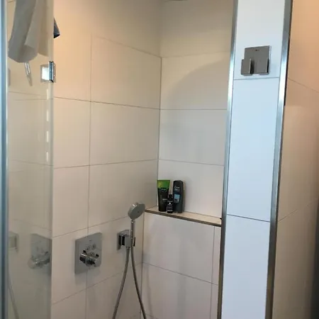 In Babelsberg Ein Ganzes Dachgeschoss Mit Sonnenterrasse In Unserem Haus!